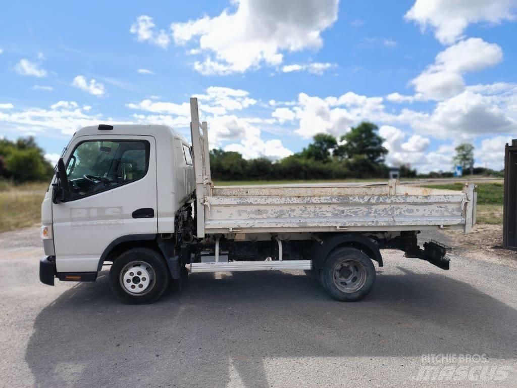 Fuso Canter Kiperi kamioni