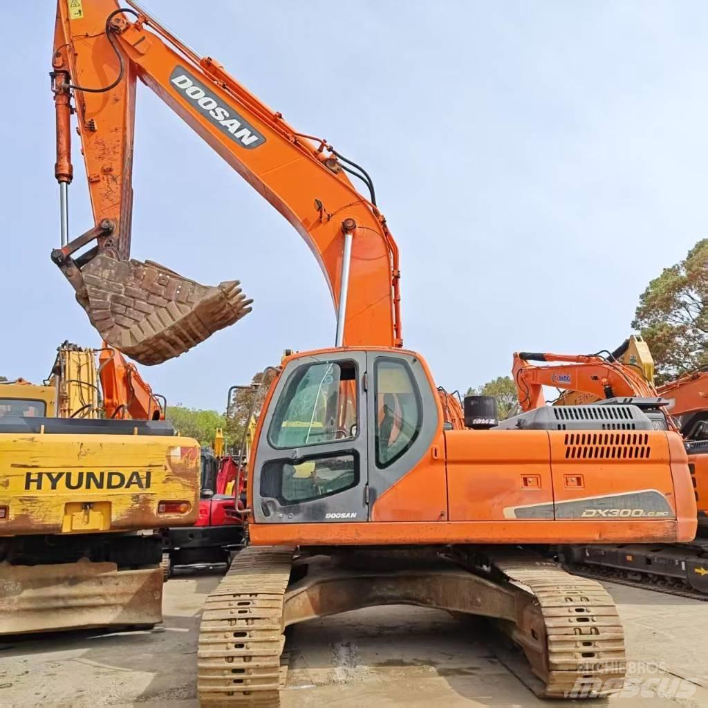 Doosan DX 300 Bageri guseničari