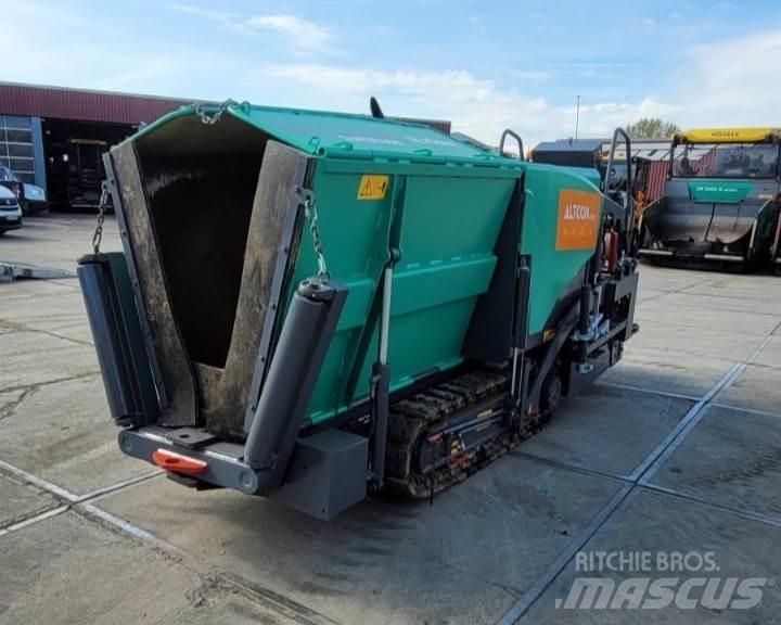 Vögele SUPER 800 Asfaltni finišeri