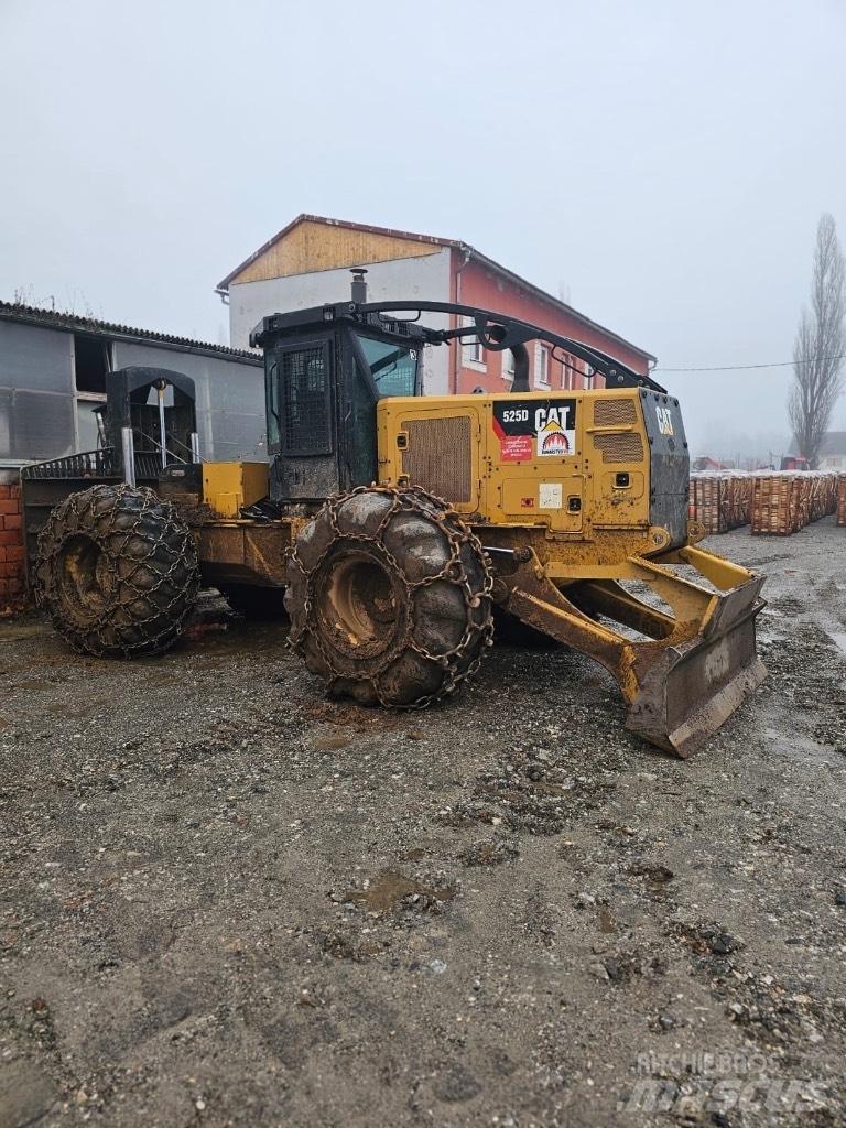 CAT 525 D Skideri