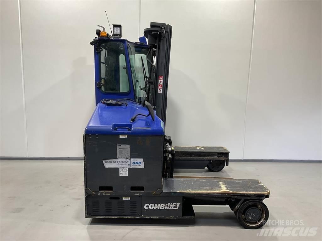 Combilift C4000ET Viljuškari sa 4-stranskim dohvatom