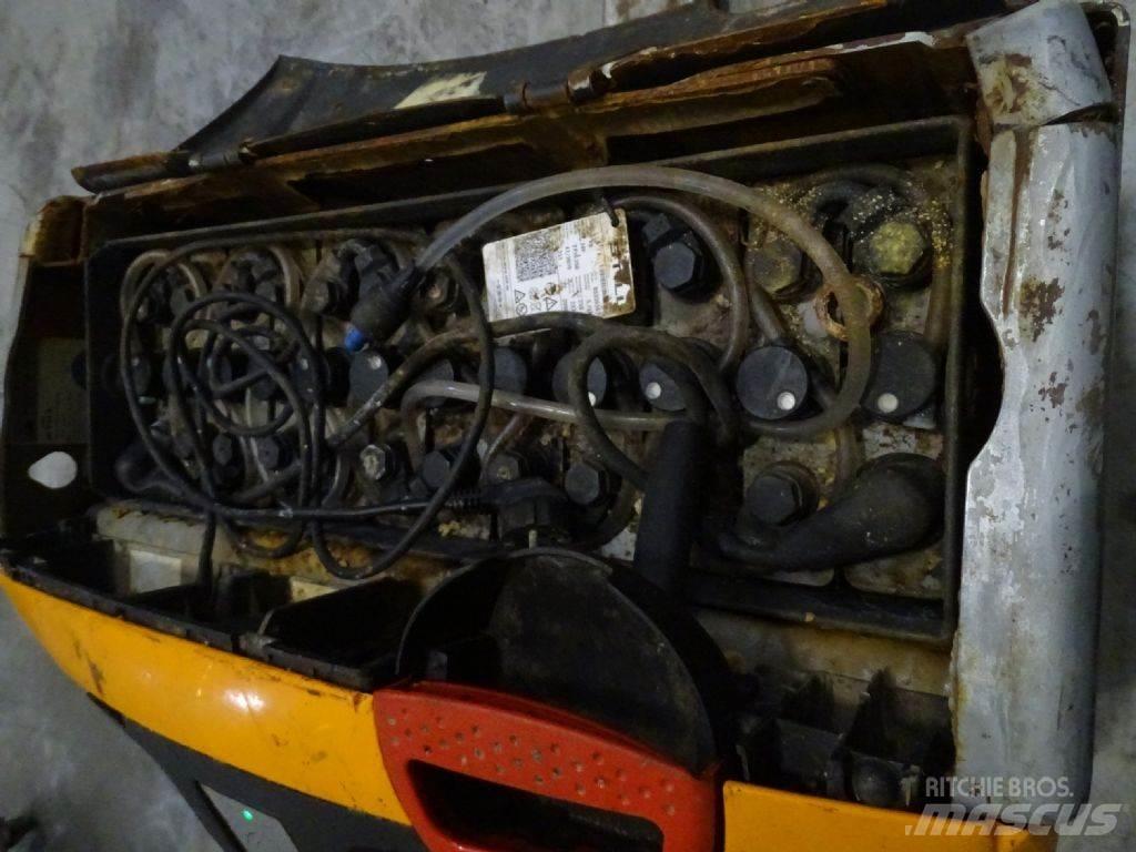 Still EXU16 Nisko podizni električni viljuškar
