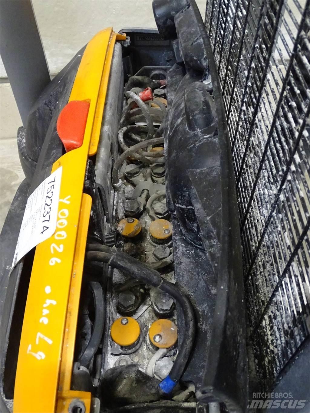 Still EXV12 Ručni električni viljuškar