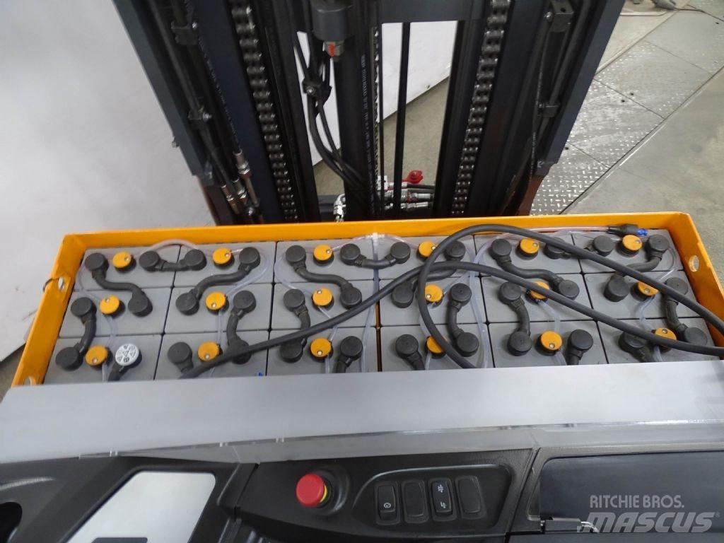 Still FM-X17 Viljuškari sa pomičnim stupom