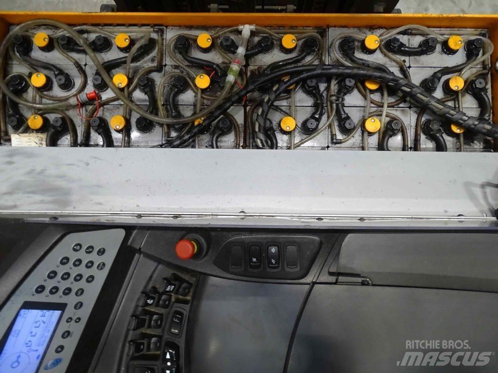 Still FM-X17 Viljuškari sa pomičnim stupom