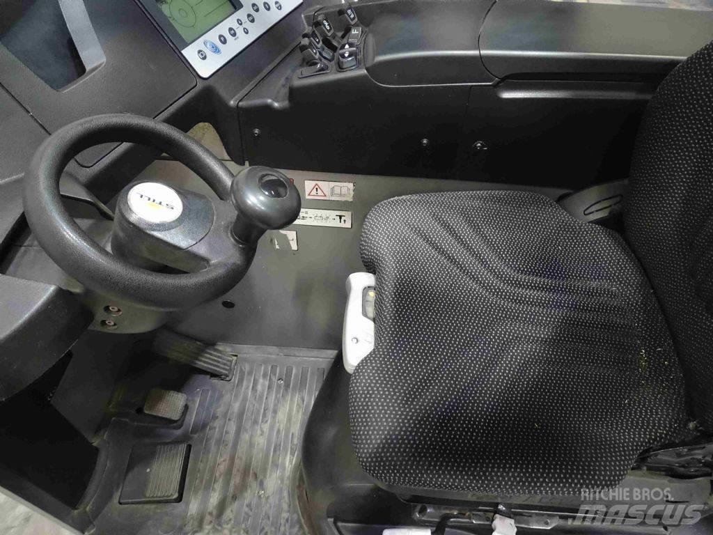 Still FM-X17 Viljuškari sa pomičnim stupom