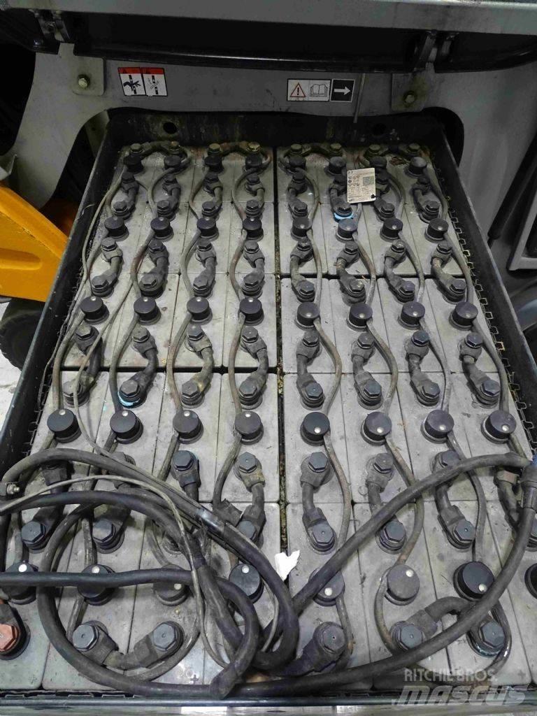 Still RX60-25/600 Električni viljuškari