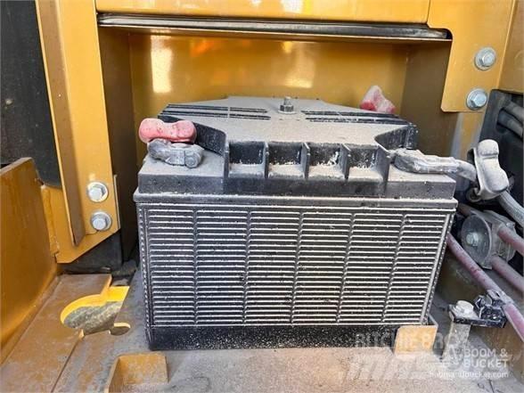 CAT 320 Bageri guseničari