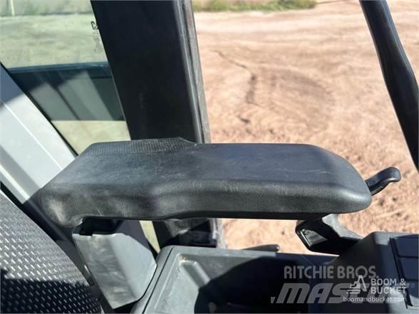 CAT 320 Bageri guseničari