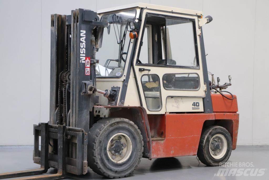 Nissan BF03A35U Plinski viljuškari