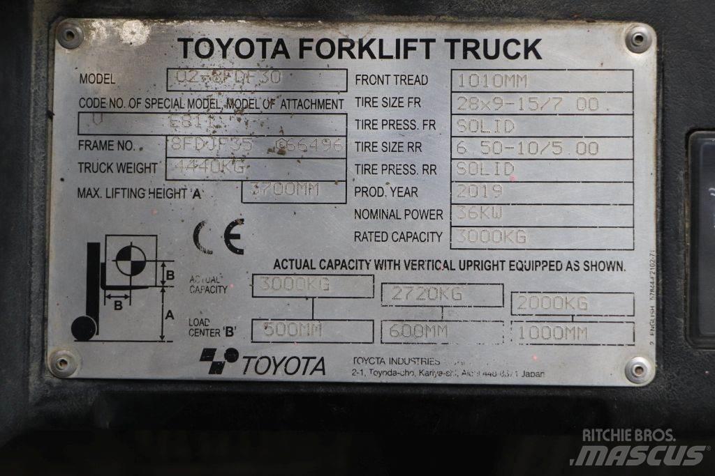 Toyota 02-8FDF30 Dizelski viljuškari