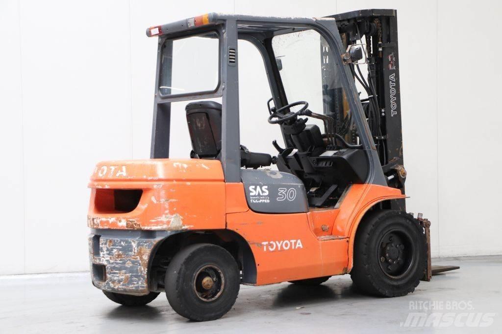 Toyota 62-7FDF30 Dizelski viljuškari