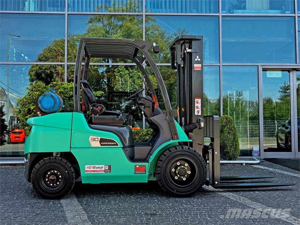 Mitsubishi FG30N Plinski viljuškari