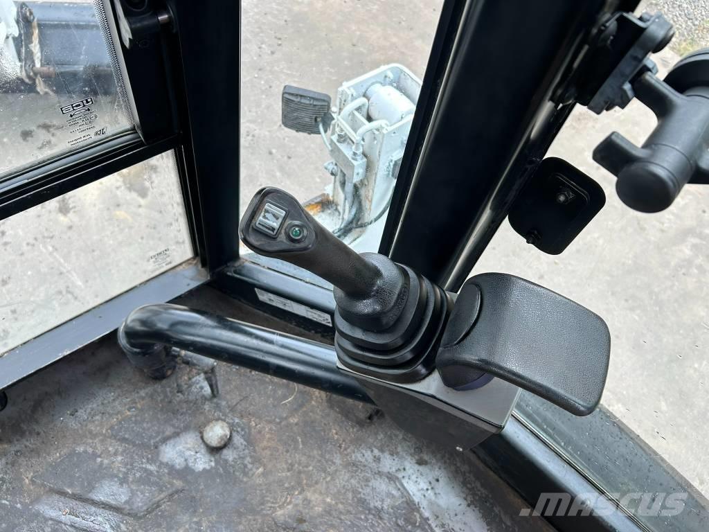 JCB 3 CX Rovokopači