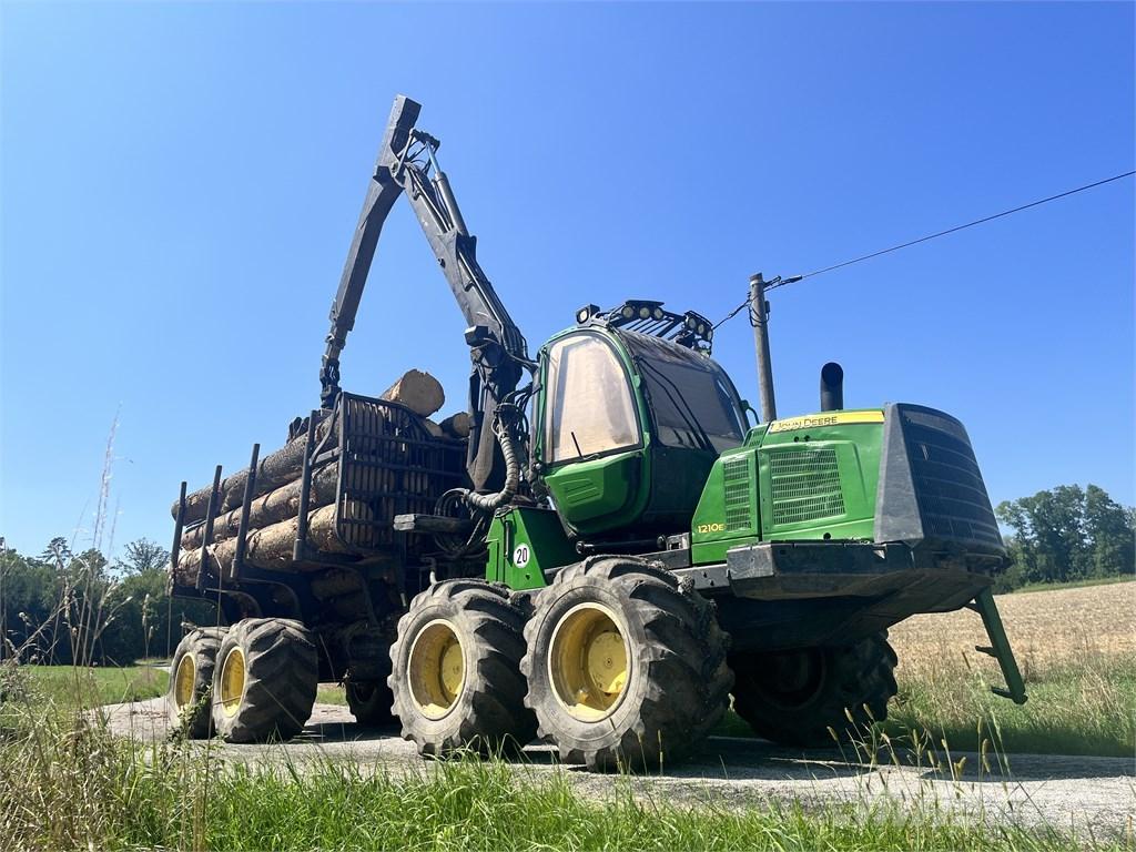 John Deere 1210E Forvarderi