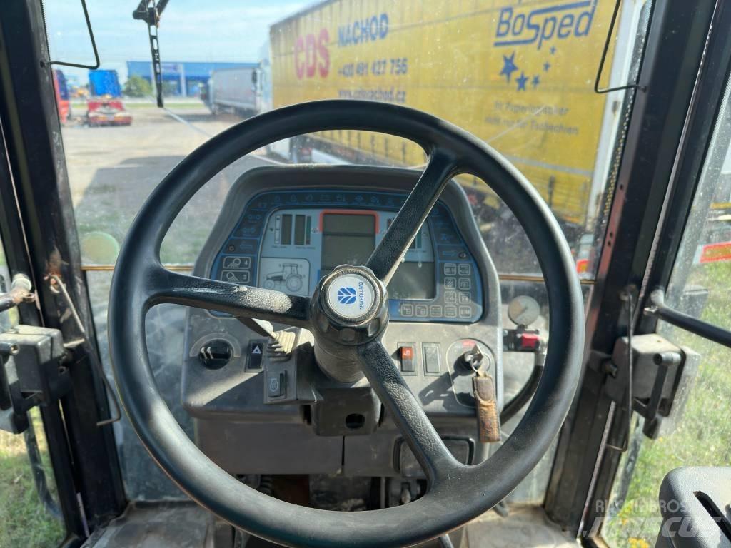 New Holland G 210 Traktori