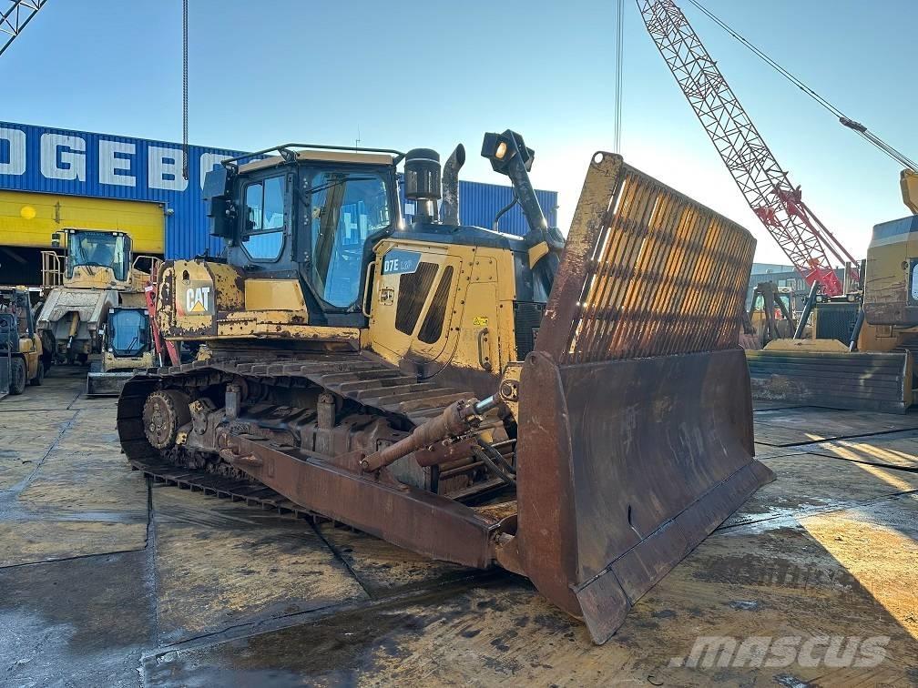 CAT D 7 E LGP Buldožeri guseničari
