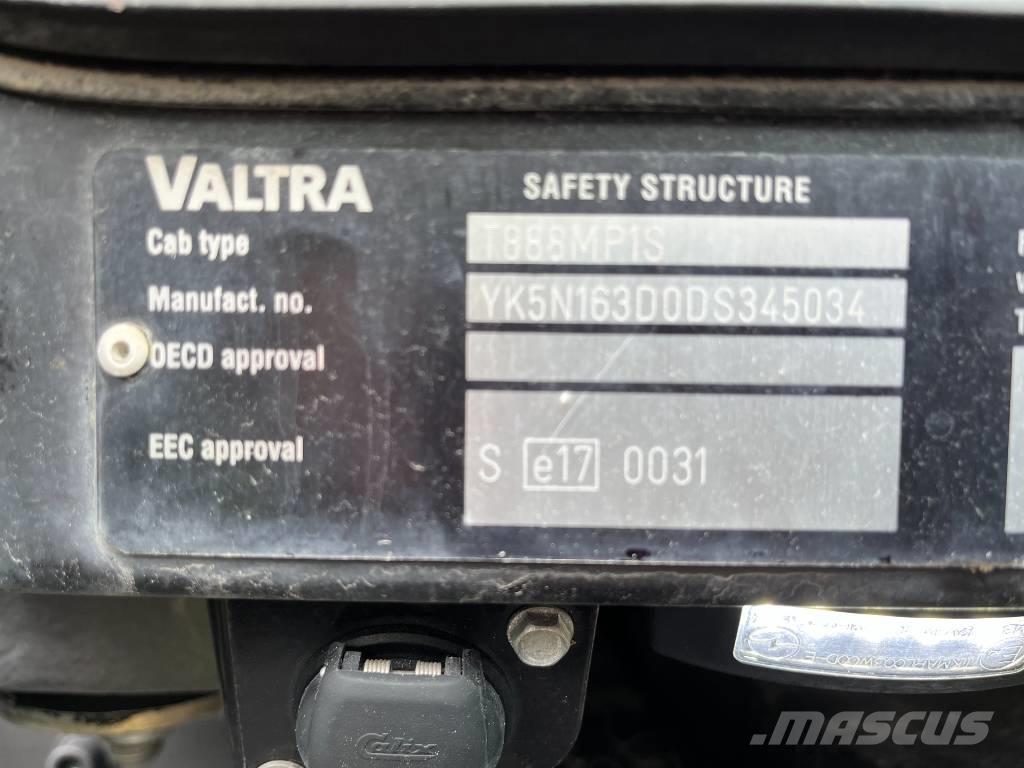 Valtra N163 D Traktori