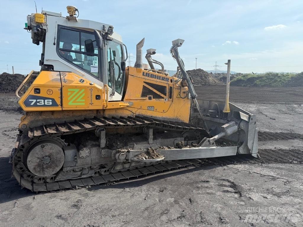 Liebherr 736 Buldožeri guseničari