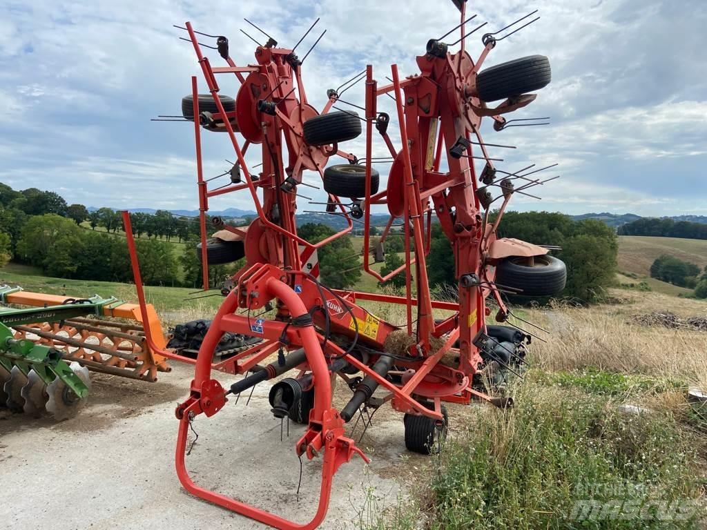 Kuhn GF8702 Okretači i sakupljači sena