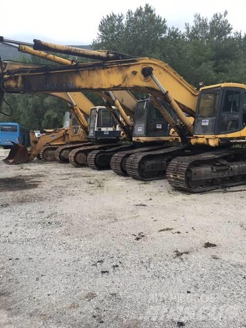 Komatsu 450 Bageri guseničari
