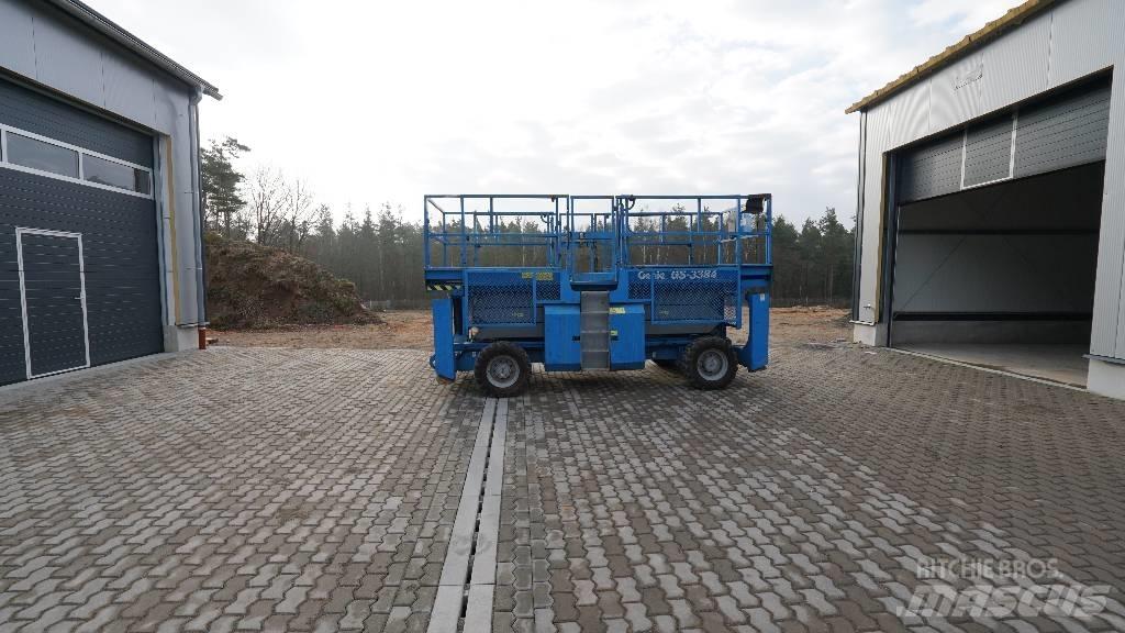 Genie GS3384 RT 4x4 Makazaste platforme