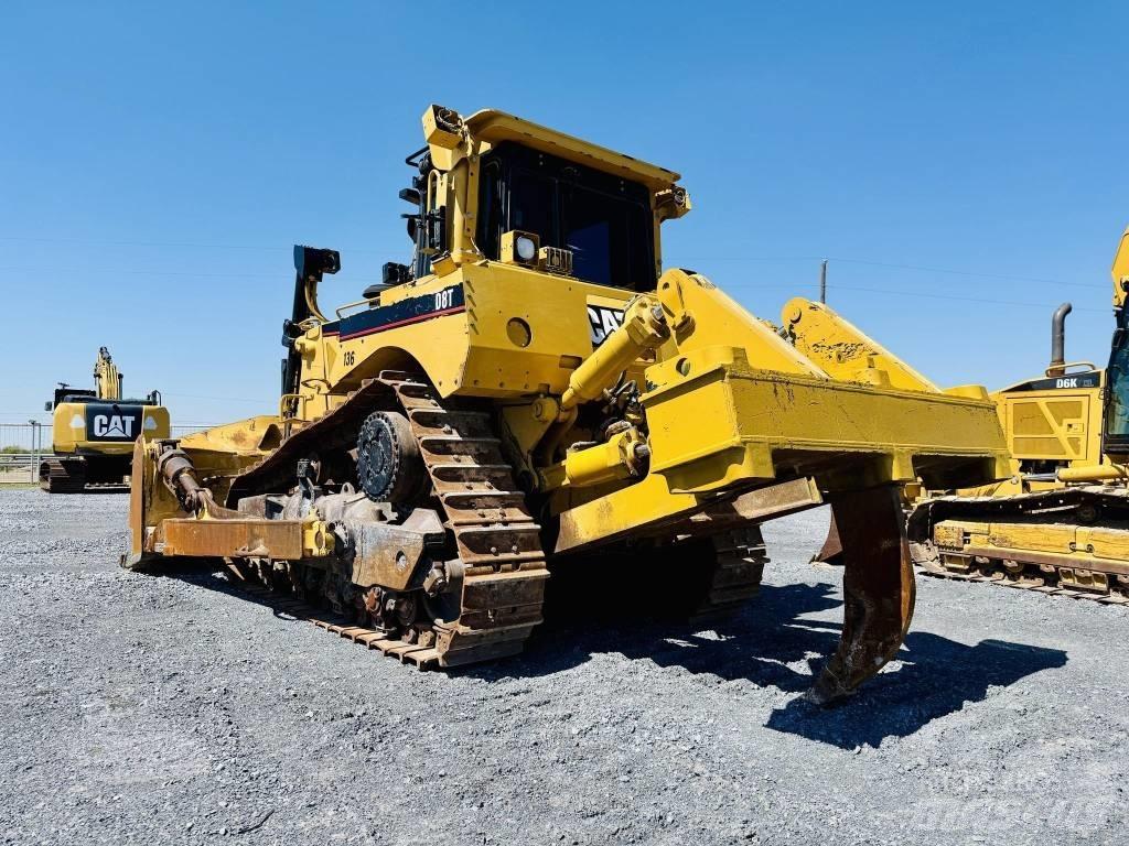 CAT D 8 T Buldožeri guseničari