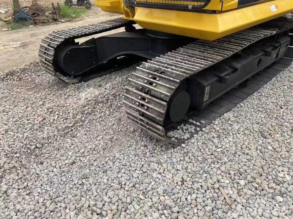 Komatsu PC 130 Bageri guseničari