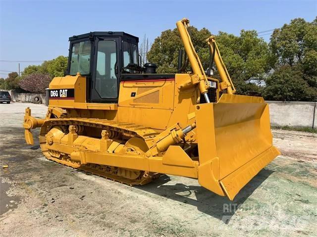 CAT D 6 G Buldožeri guseničari
