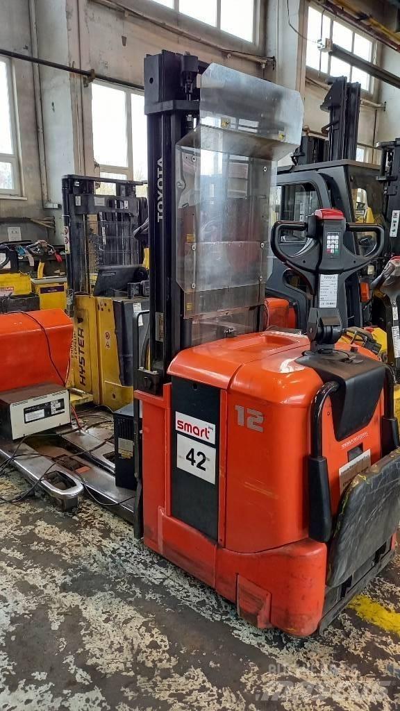 Toyota 7SLL12.5 Samopogonski ručni viljuškari