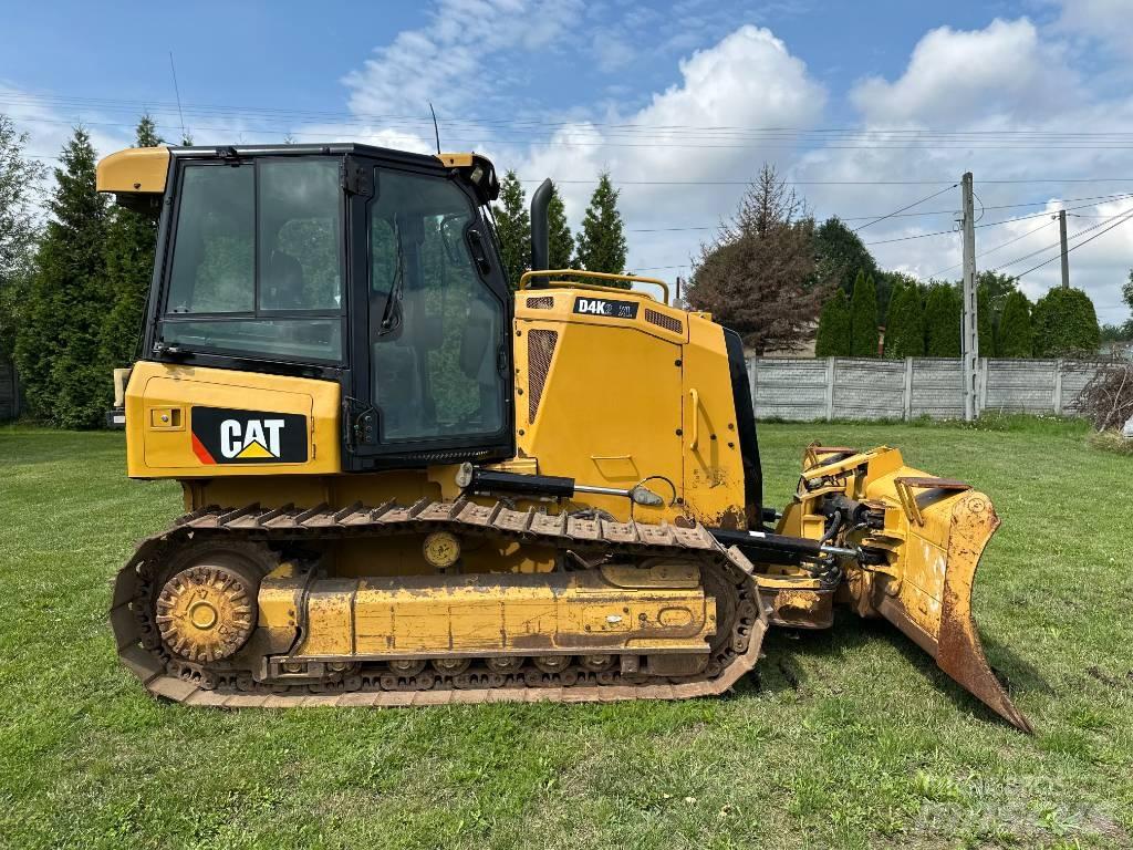 CAT D 4 K 2 XL Buldožeri guseničari