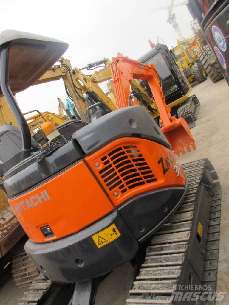 Hitachi ZX 30 U Mini bageri < 7t