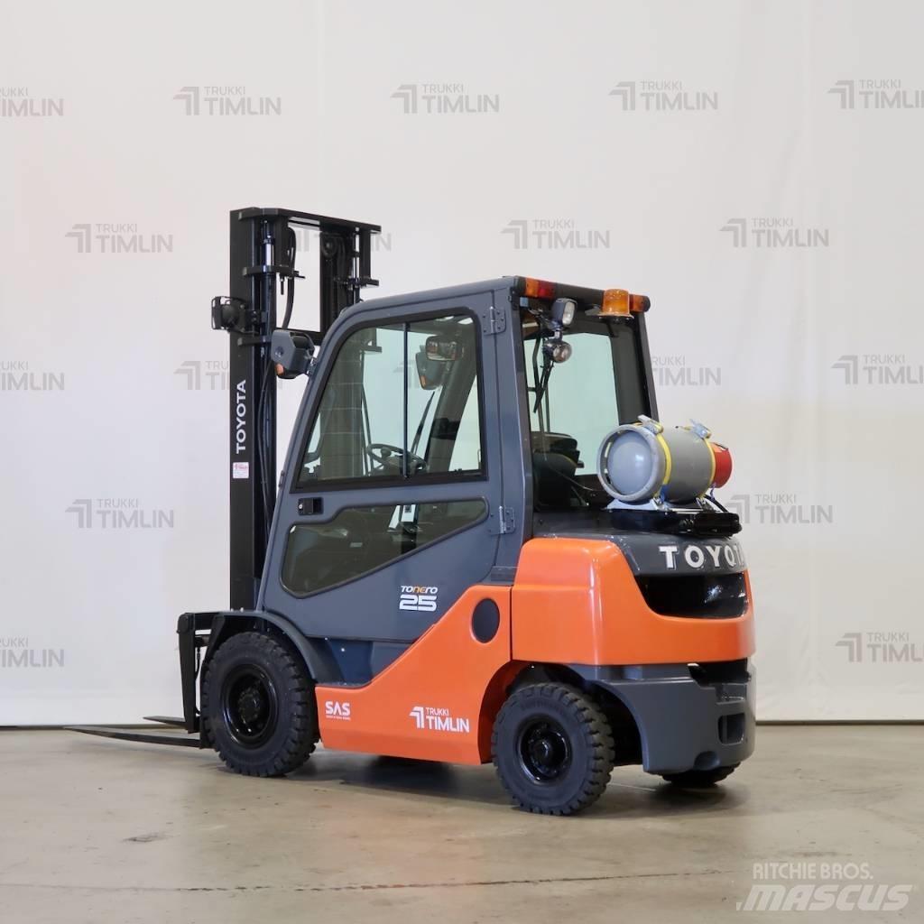 Toyota 02-8FGF25 Plinski viljuškari