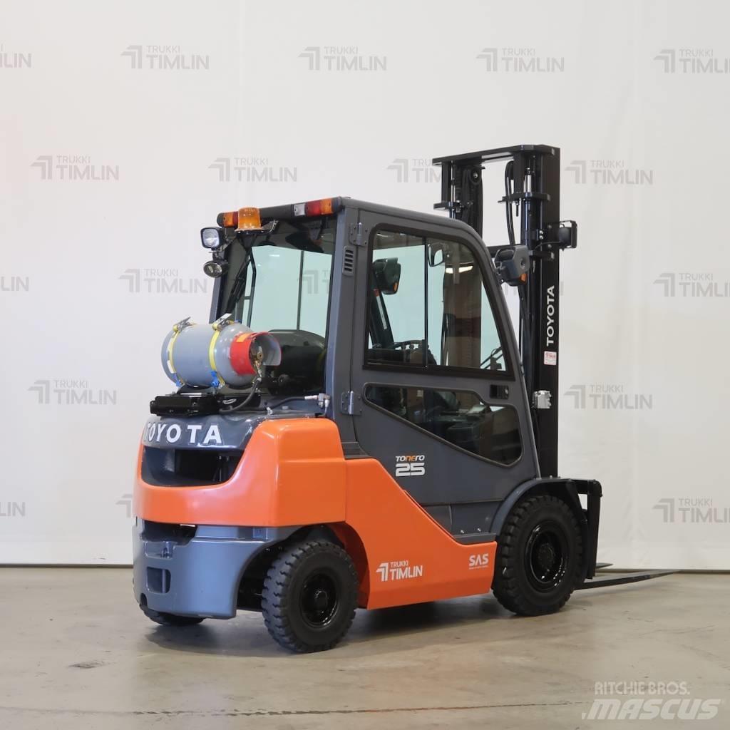 Toyota 02-8FGF25 Plinski viljuškari