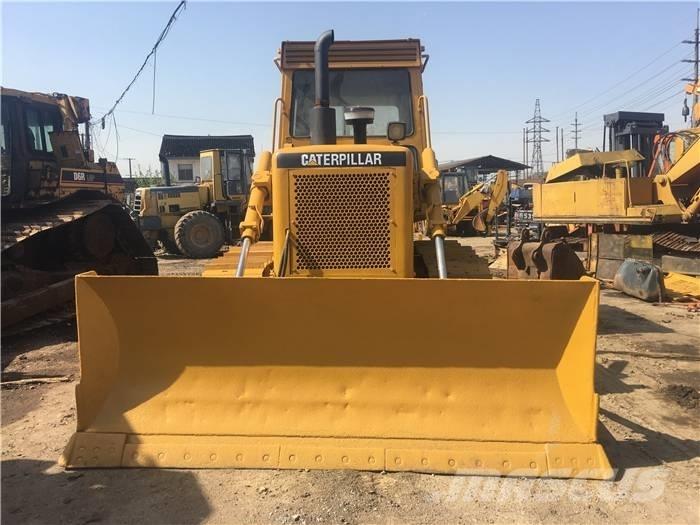 CAT D 6 D Buldožeri guseničari