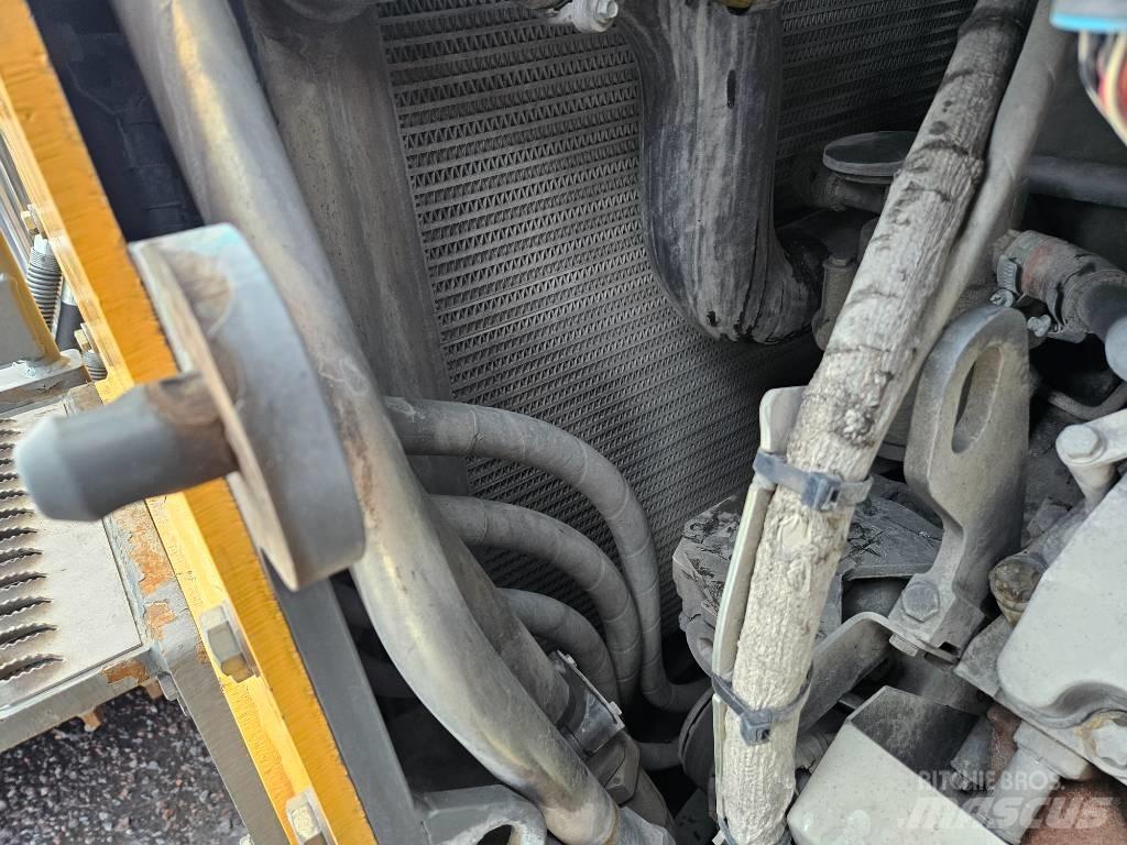 Liebherr PR 776 Buldožeri guseničari