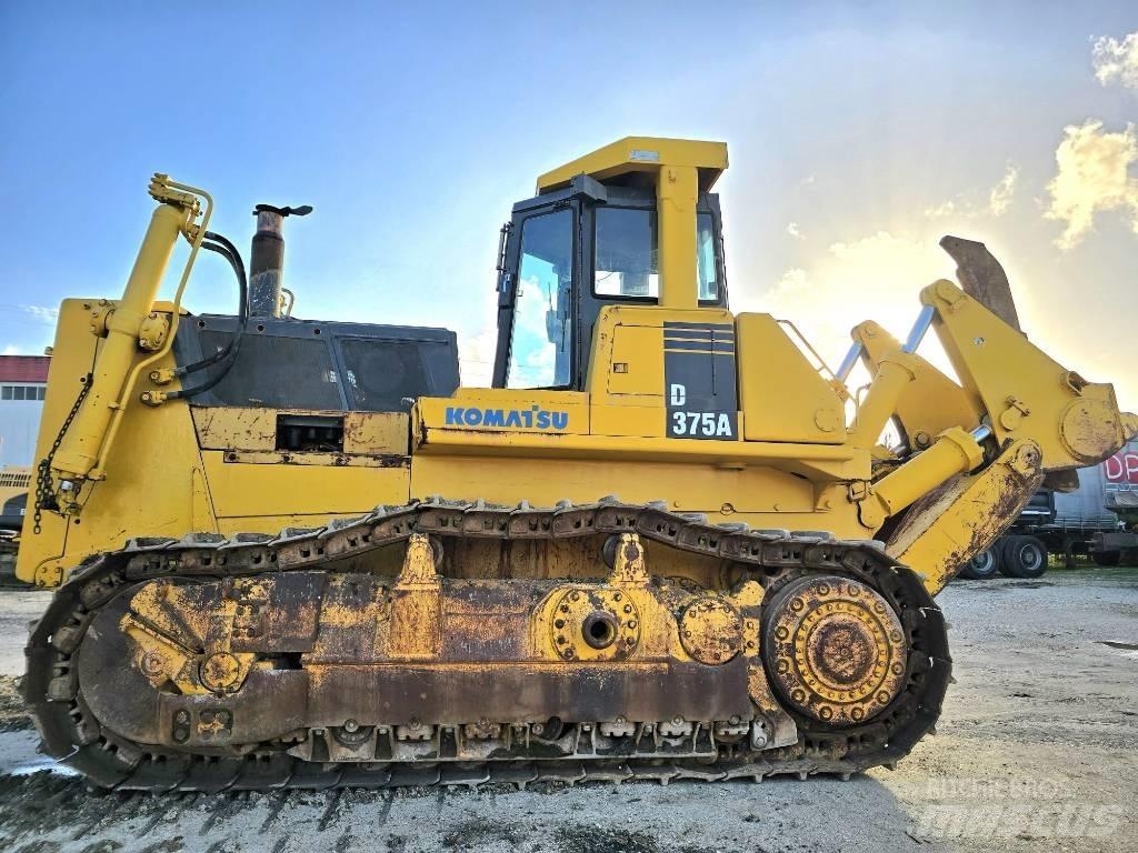 Komatsu D 375 A-1 Buldožeri guseničari