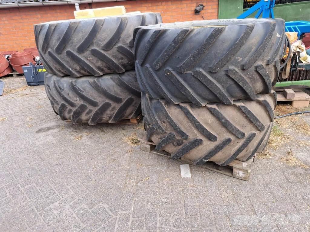 John Deere 7930 Traktori