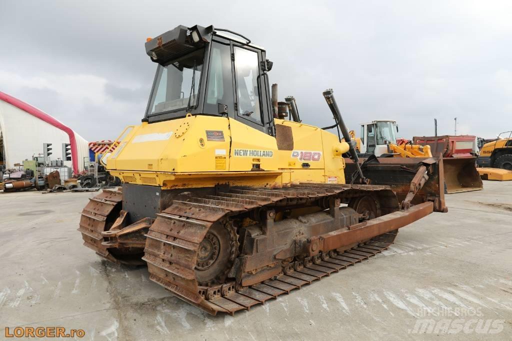 New Holland D 180 Buldožeri guseničari