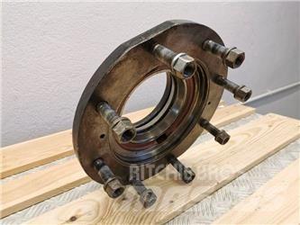 JLG 307 wheel hub Gume, točkovi i felne