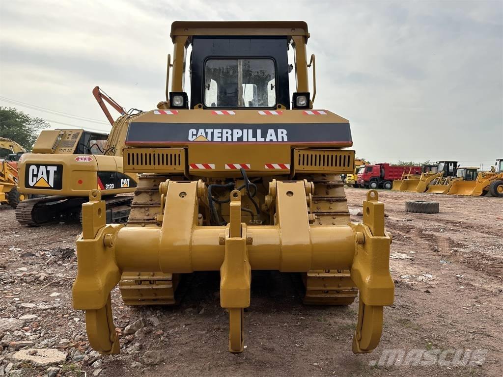 CAT D7R Buldožeri guseničari