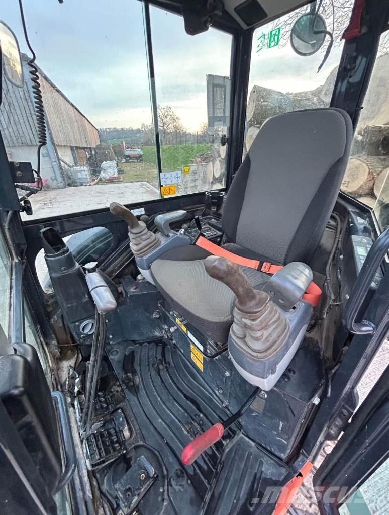 Hitachi ZX 26 U-6 Mini bageri < 7t