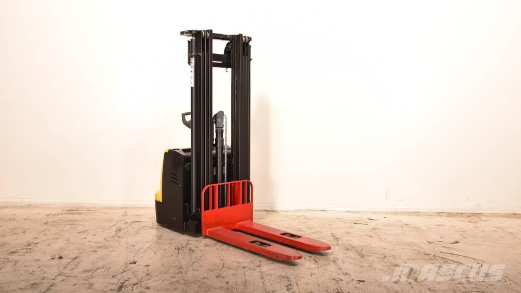 Hyster S1.5UT-24 Ručni električni viljuškar