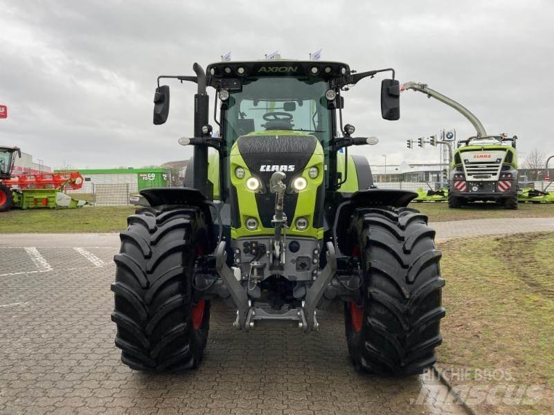 CLAAS AXION 870 Traktori
