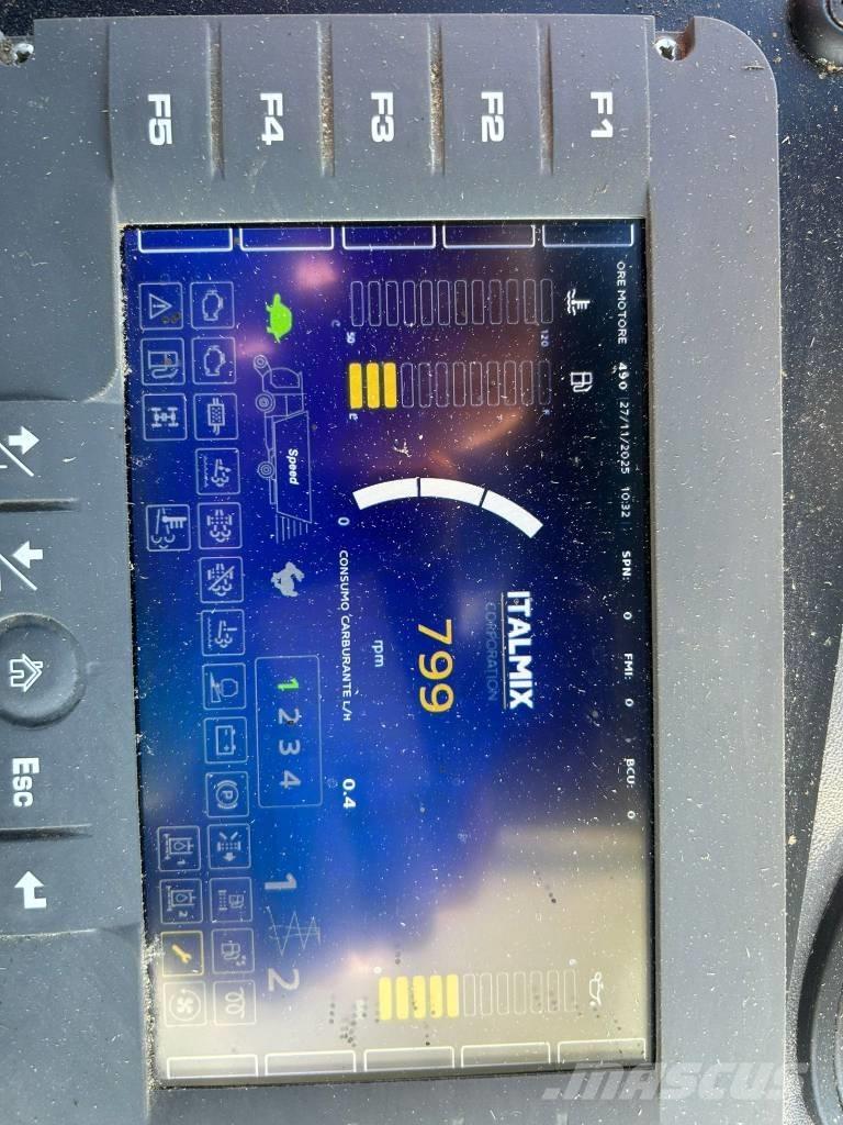  MATRIX ROVER JUMBO Mešaona stočne hrane