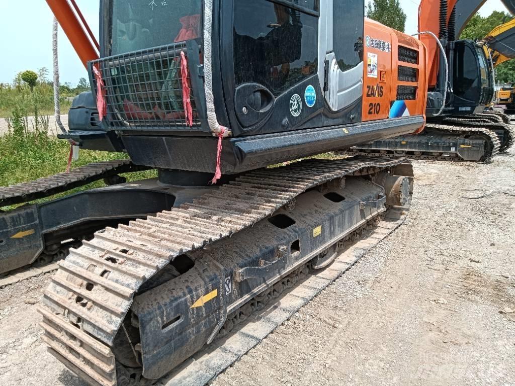 Hitachi ZX 210 Bageri za prenos primarnih/sekundarnih sirovina