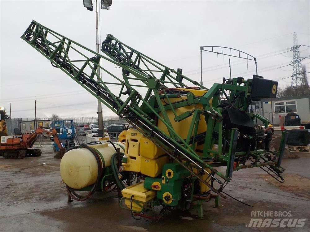 John Deere 510 Vučene prskalice