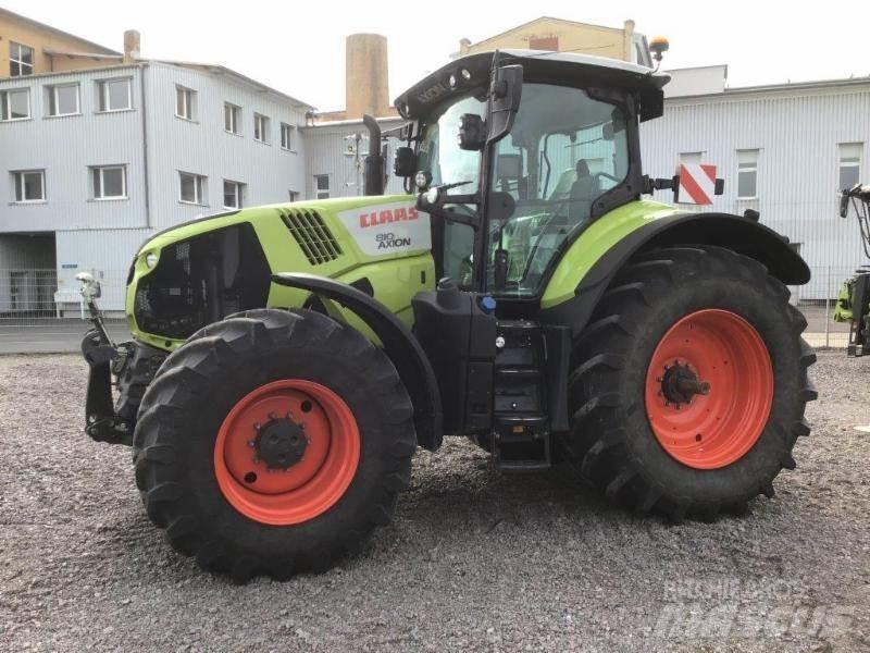 CLAAS AXION 810 Traktori
