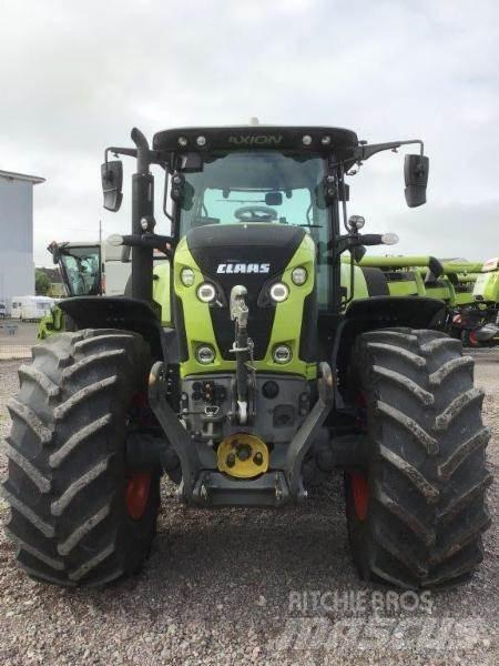 CLAAS AXION 810 Traktori