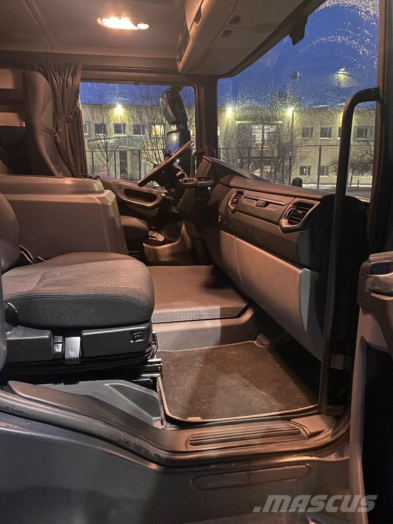 Scania LB Sanduk kamioni